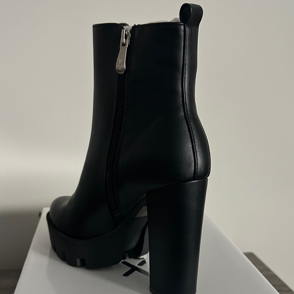 X2 Black High Heel Ankle Boots - Picture 3 of 3